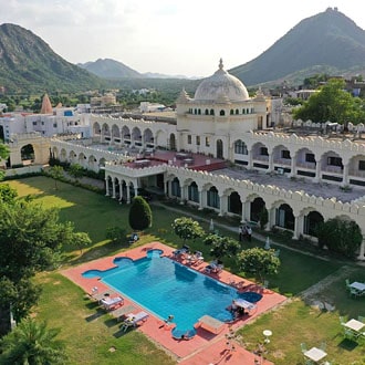 Hotel Gulaab Niwaas Palace, hotel in Pushkar, Rajasthan