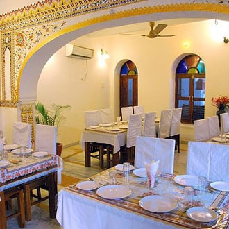 Gwala Rooftop Restaurant, restaurant à Shekhawati, Rajasthan